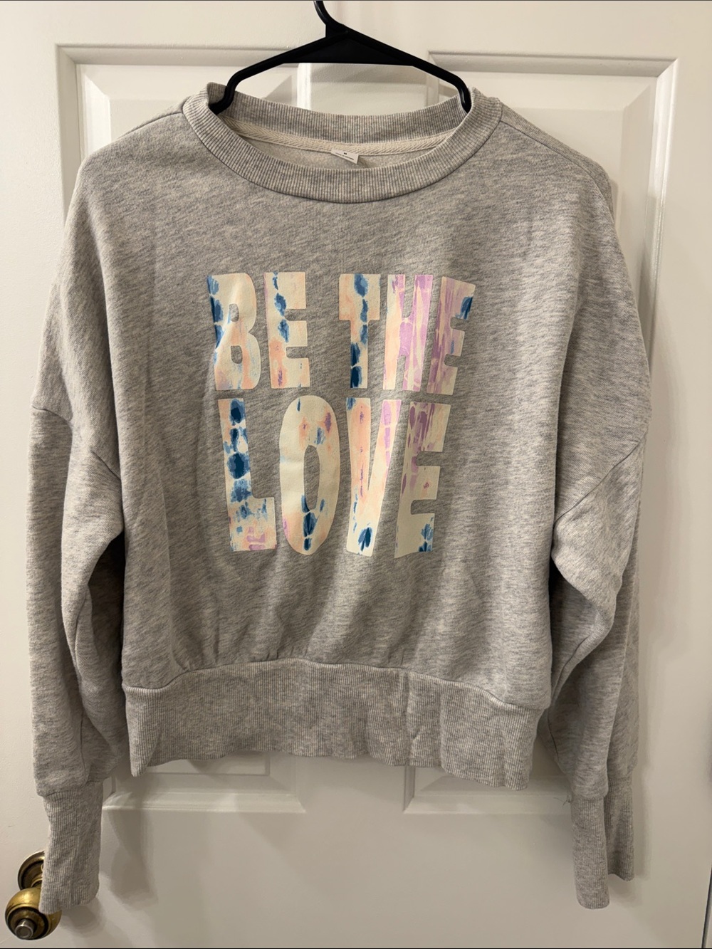 Old Navy Light Gray Crewneck Sweatshirt with Multicolor 'Be The Love' Graphic